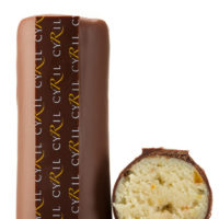 Mazapán de almendra con limón enconfitado y Grand-Marnier®, cubierto de chocolate negro 71% de cacao.
$4,70