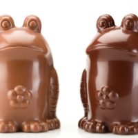Figuras al peso de chocolate negro 71% de cacao y chocolate con leche 45% de cacao
Precio: $6,30/100gr