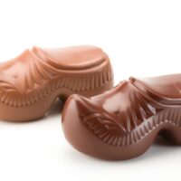 Disponible en chocolate negro y con leche.
$5,15