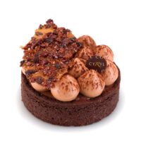 Tartelette Xocolatl Masa sablée de cacao intenso
Bizcocho de chocolate negro semi cocido
Crema untuosa de chocolate negro
Mousse de chocolate negro con base de masa bomba
Cacao en polvo
Nougatine de pepa de cacao.
Recomendación del Chef Cyril, sacar del refrigerador una hora antes de consumir.
$5,55