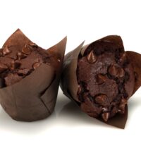 Muffins de chocolate Muffins de chocolate, con relleno de ganache $2,26